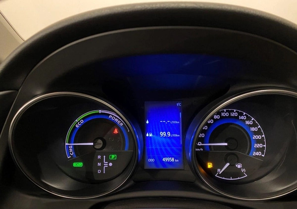 Toyota Auris cena 64900 przebieg: 49957, rok produkcji 2017 z Lipiany małe 154